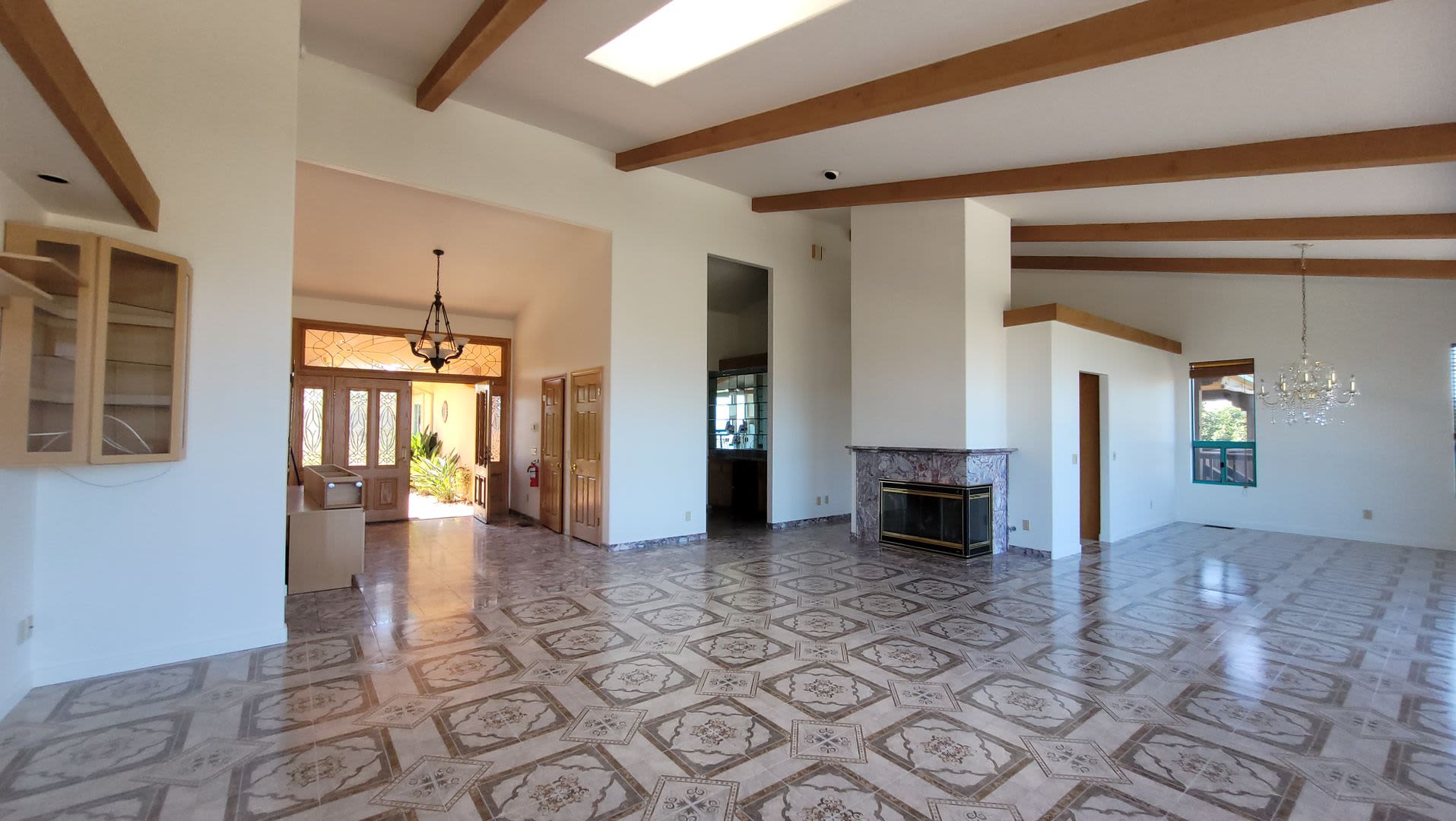 Beautiful, secluded, and peaceful single family home – photo 4