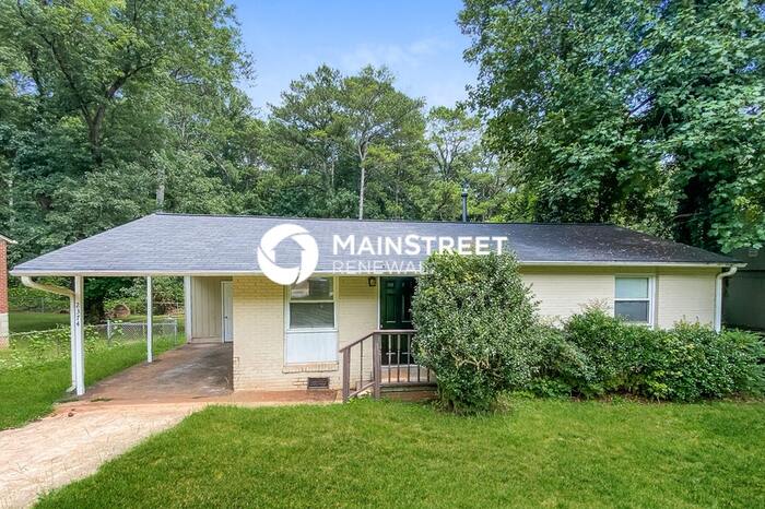 2374 Baywood Drive Southeast – photo 1