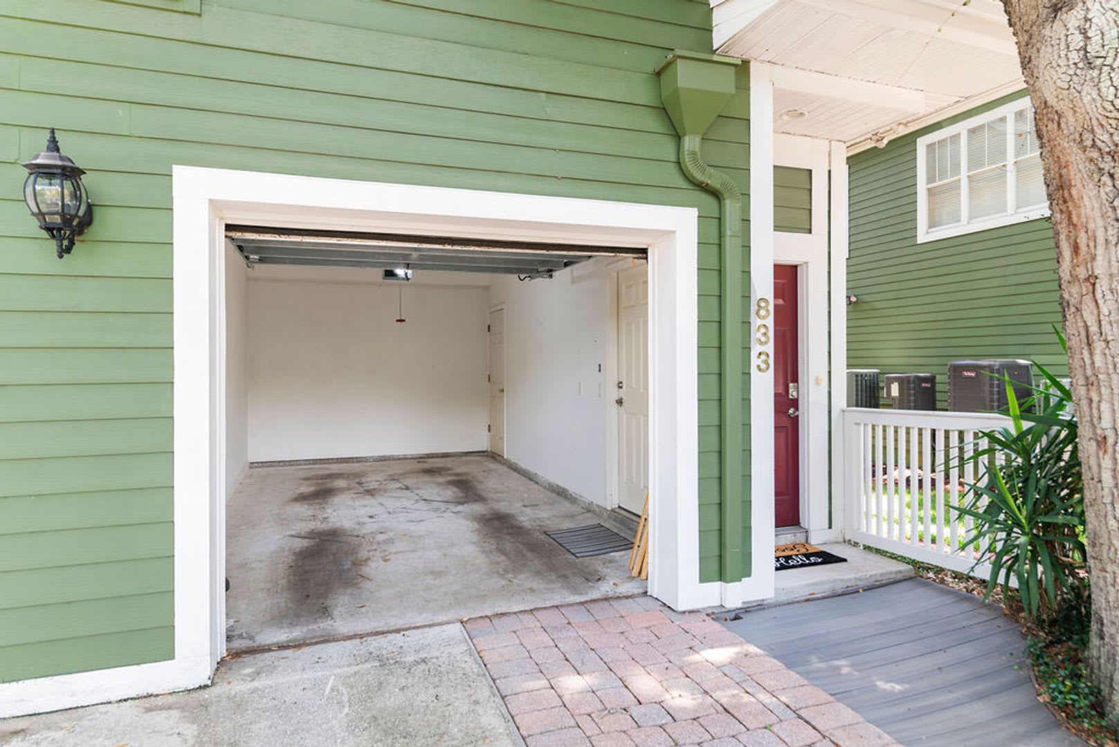3 600 2 Bedroom 3 Full Bath Townhouse In The Mills District – photo 4