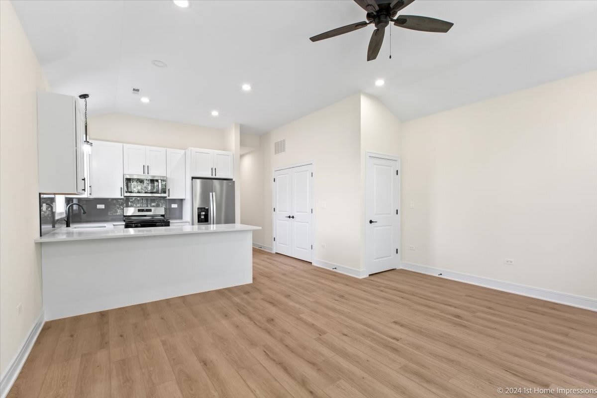 6517 S Drexel Avenue – photo 4