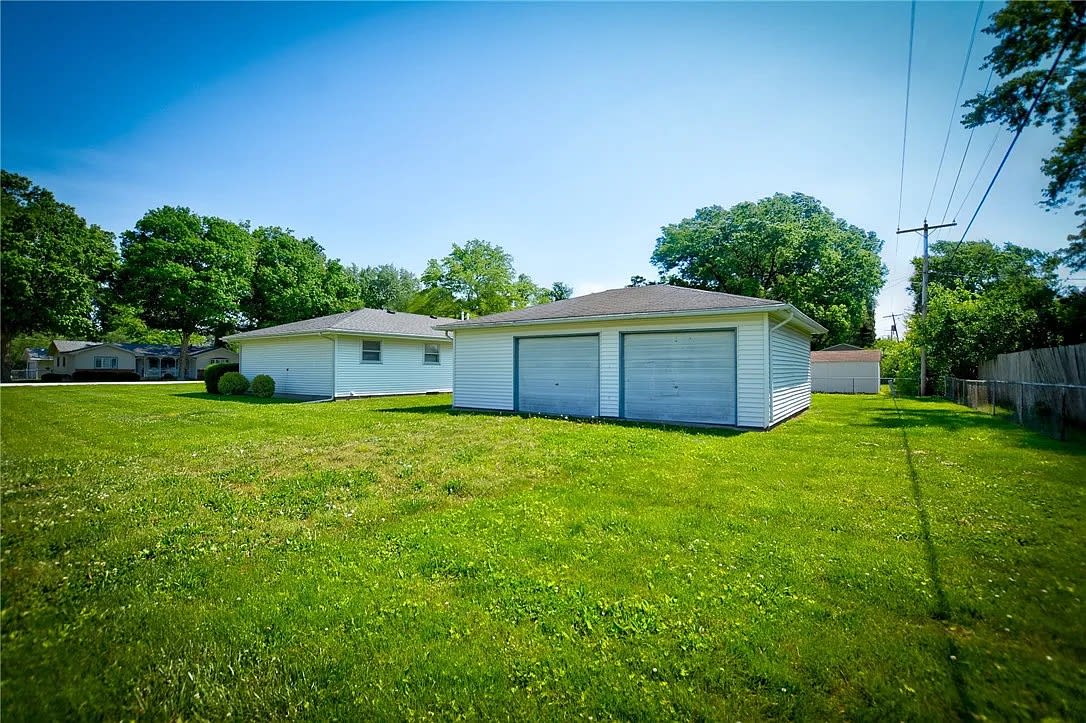 215 Magnolia Drive – photo 2