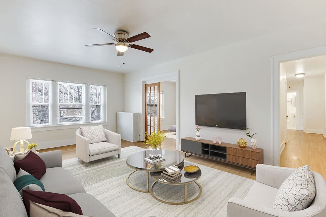 Corona Court Apartments – photo 1