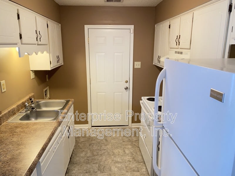 6519 Birkenhead Rd – photo 5