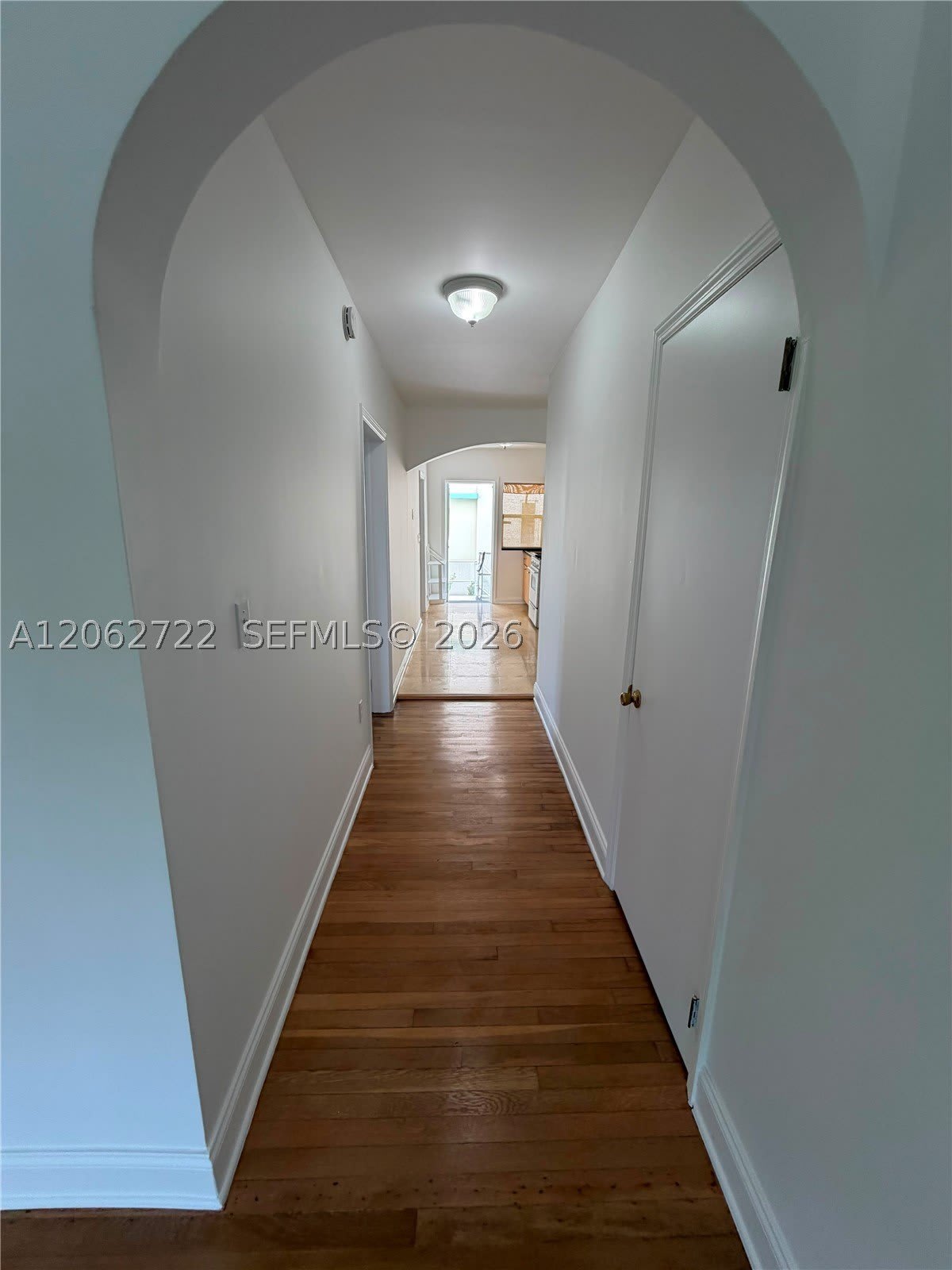 1027 Euclid Ave – photo 3