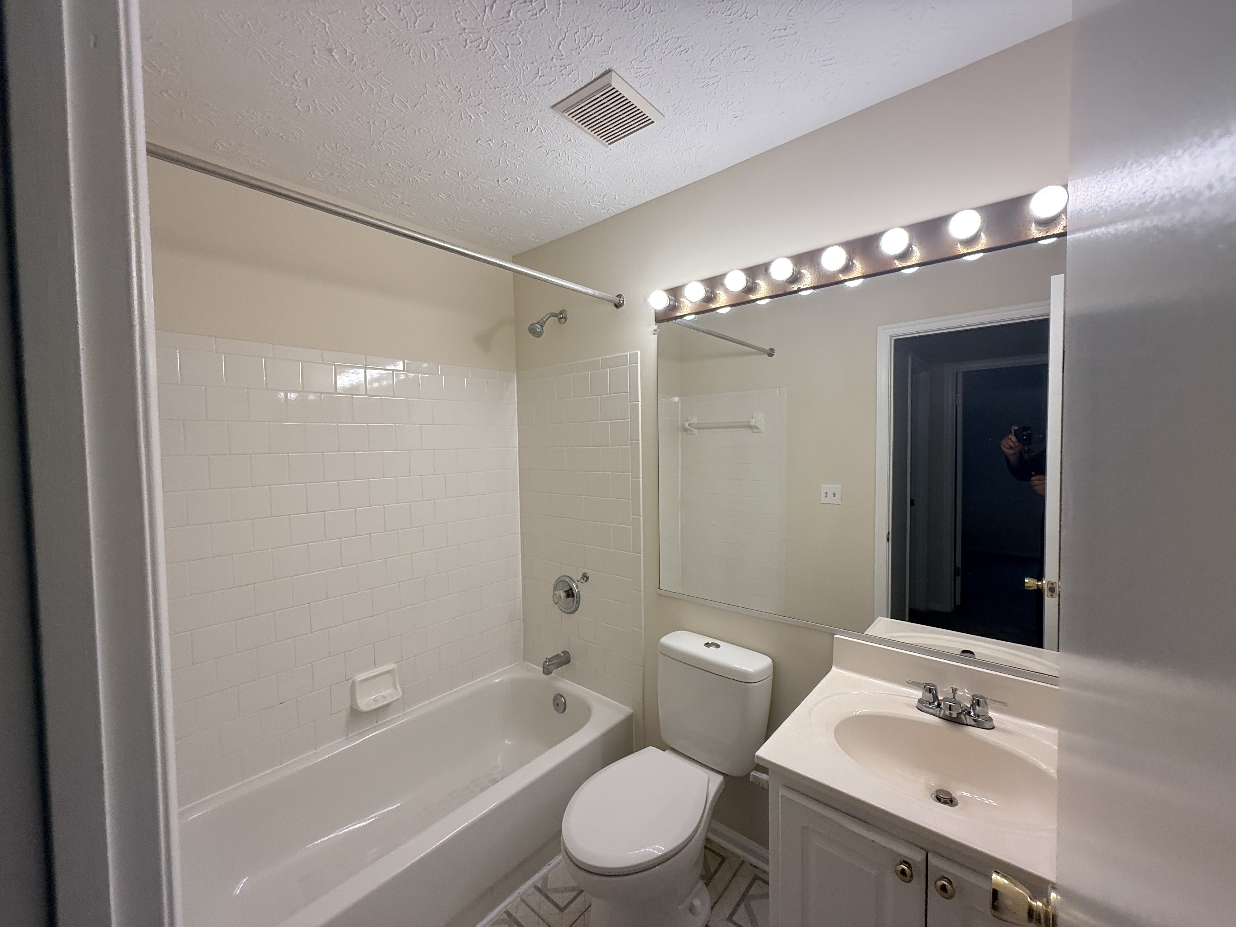 935 Joshua Tree Court – photo 4