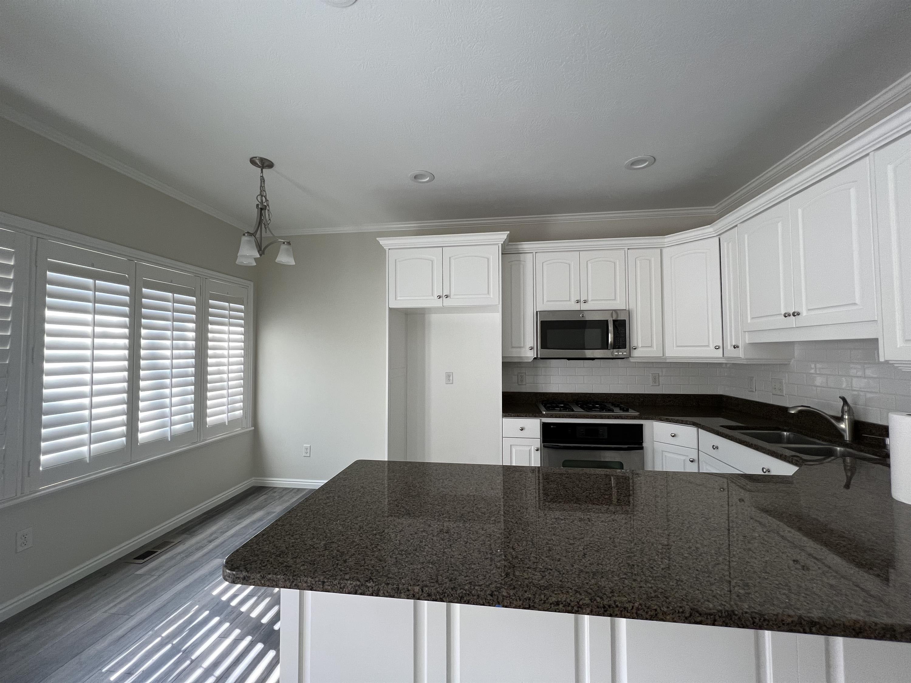 202 White Spruce Cove – photo 4