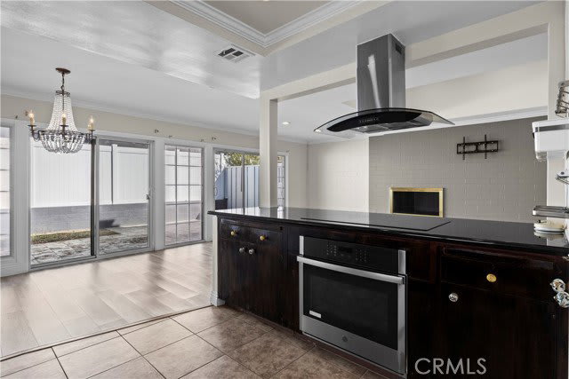 2424 University Drive – photo 4