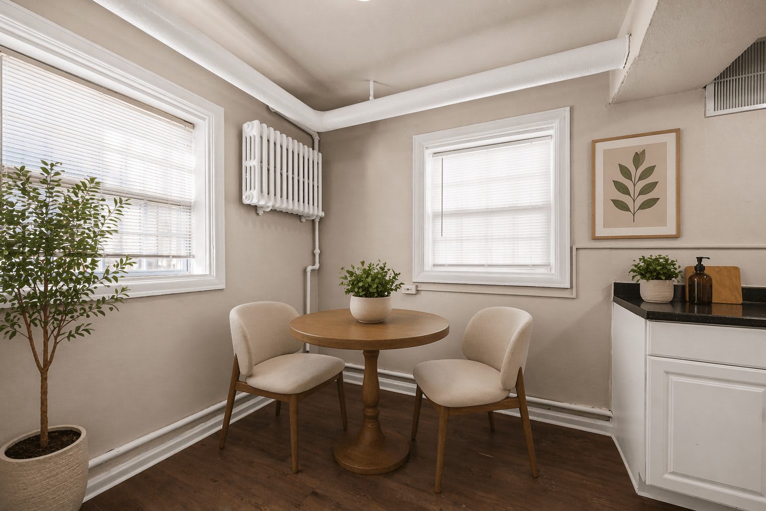 Charleston Apartments – photo 3