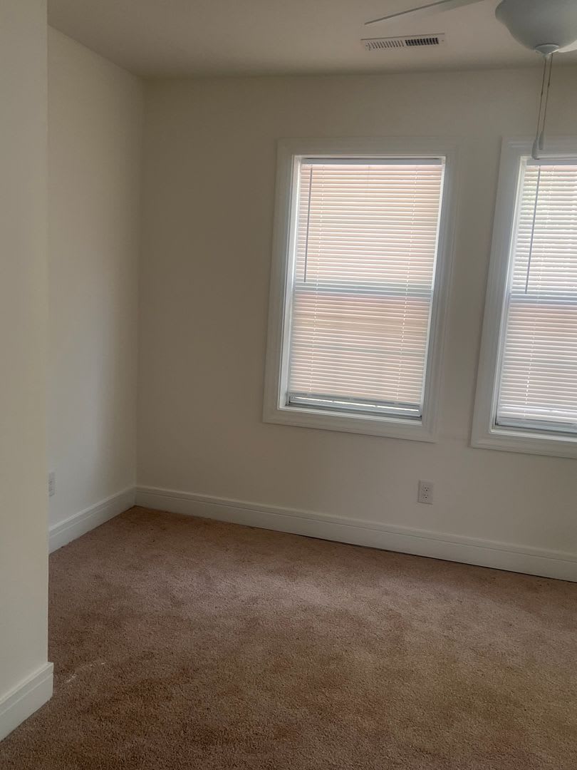 Three Bedroom Two Bathroom House – photo 2