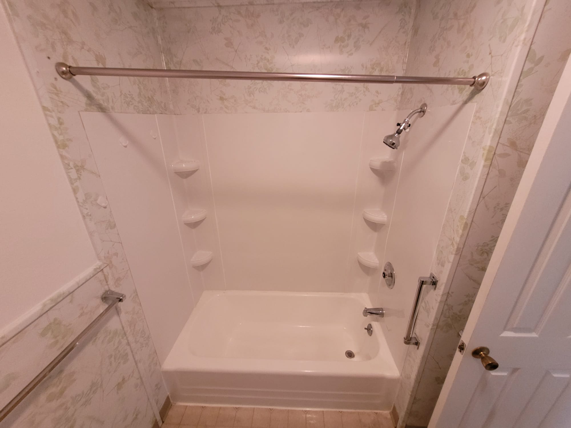 266 Hinkley Drive – photo 2