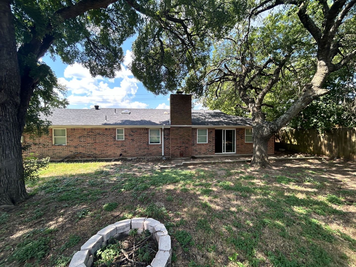 4 Bedroom 2 Bath – photo 3