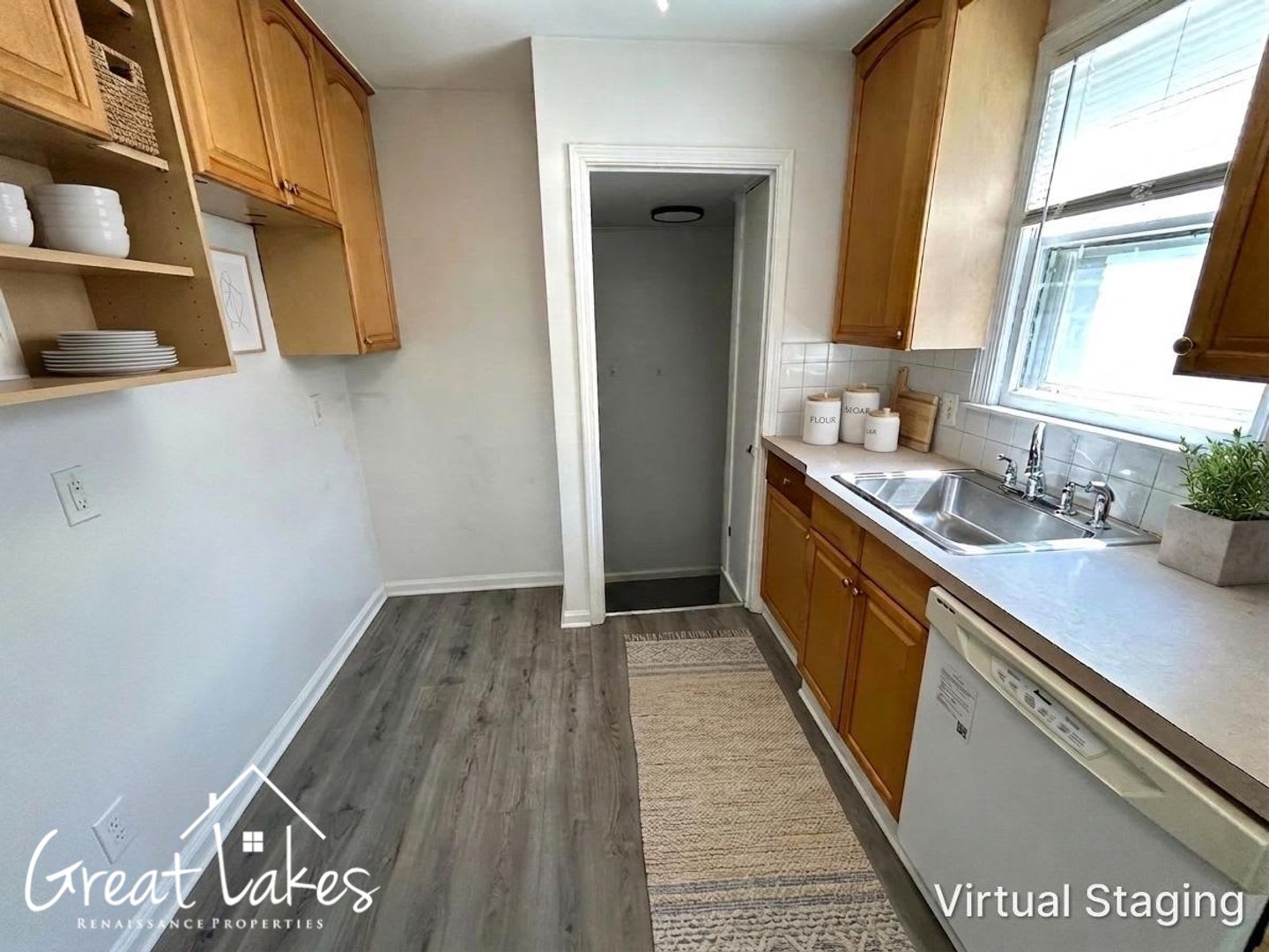 Stunning 3 Bedroom 1 Bathroom now available for rent – photo 4