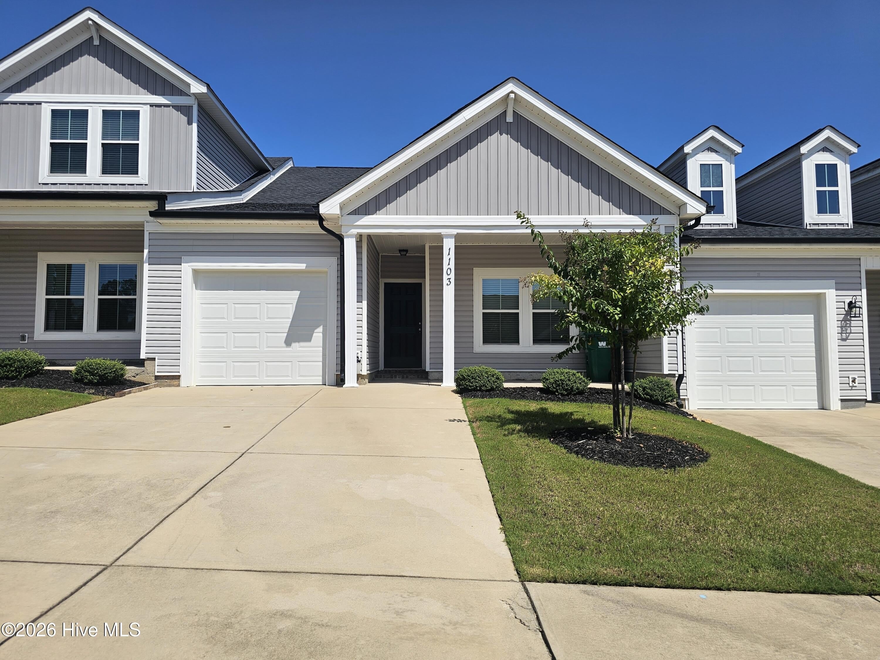 1103 Clareton Drive – photo 1