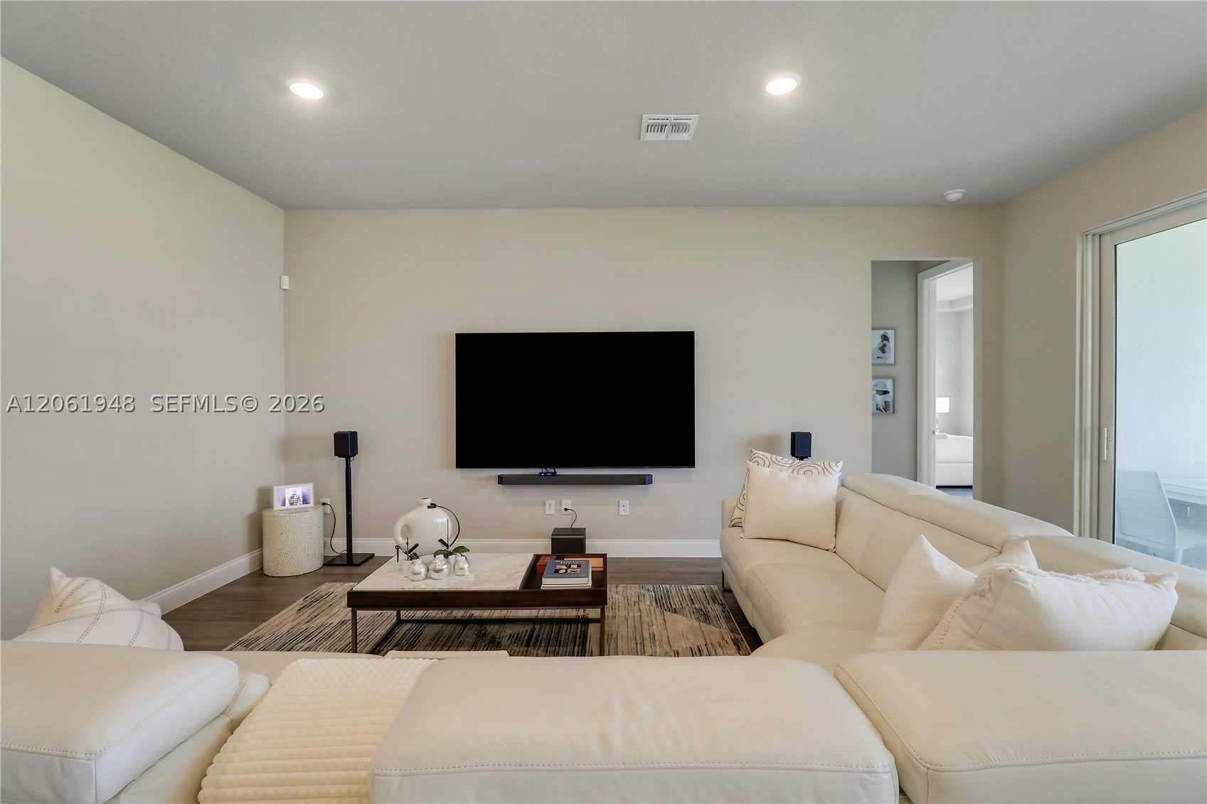 6489 NW Cloverdale Ave – photo 3