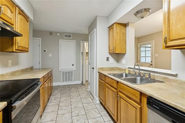 1128 SAINT MARIA Street – photo 4