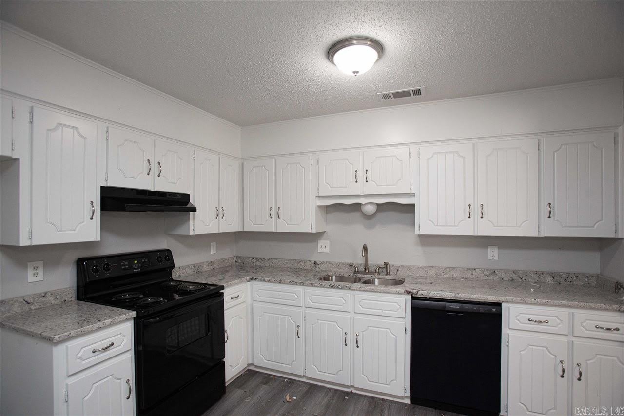220 Bellevue Lane – photo 3