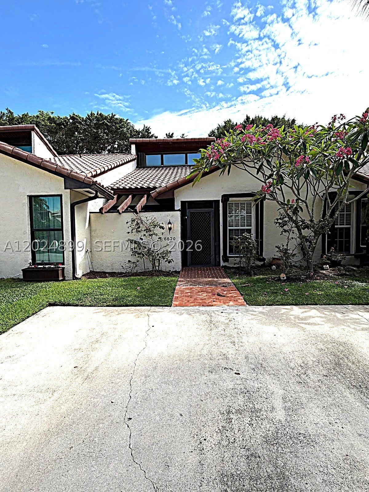 6620 Tiburon Cir – photo 2
