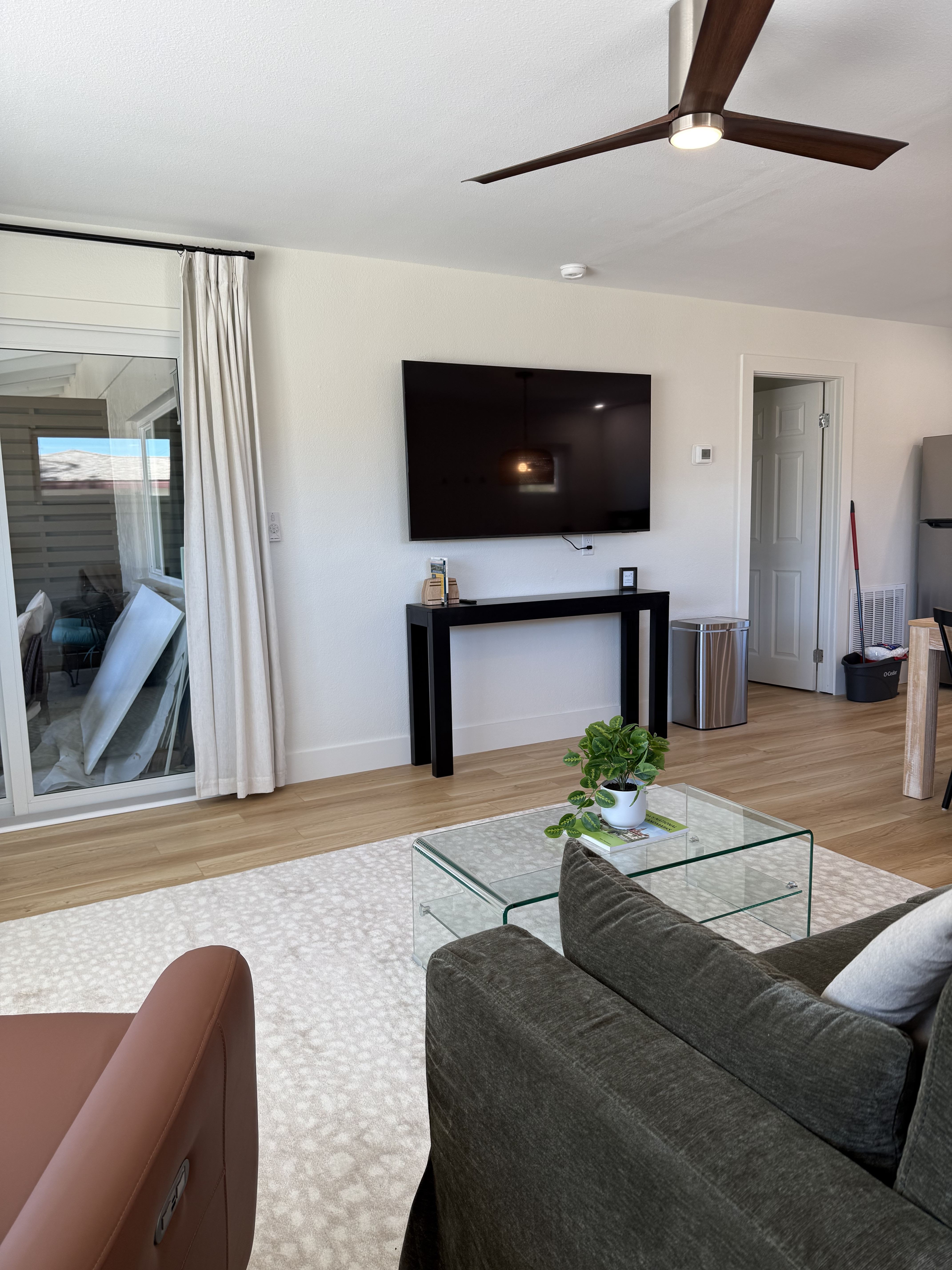 906 Harbor Dr S – photo 2