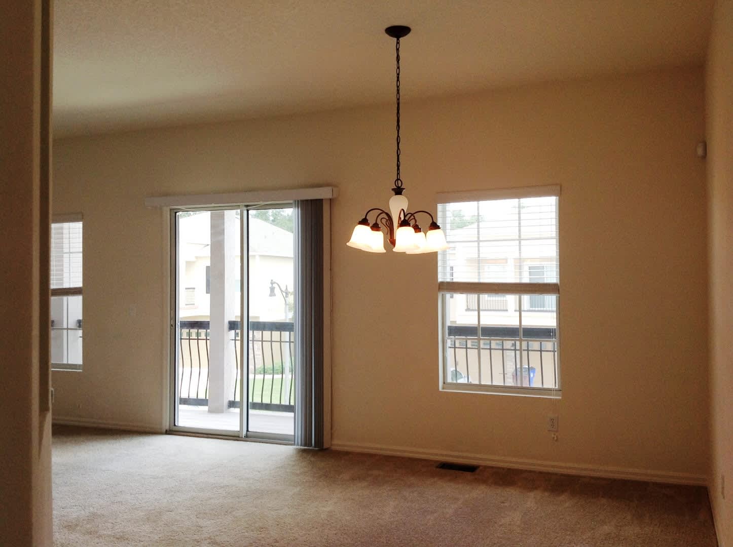 2 Bed /2 bath with Garage – photo 5