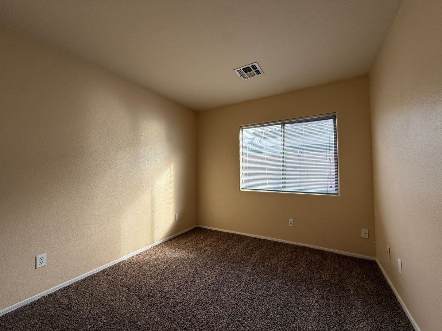 4 Bedroom 2 Bath Corner Lot – photo 3