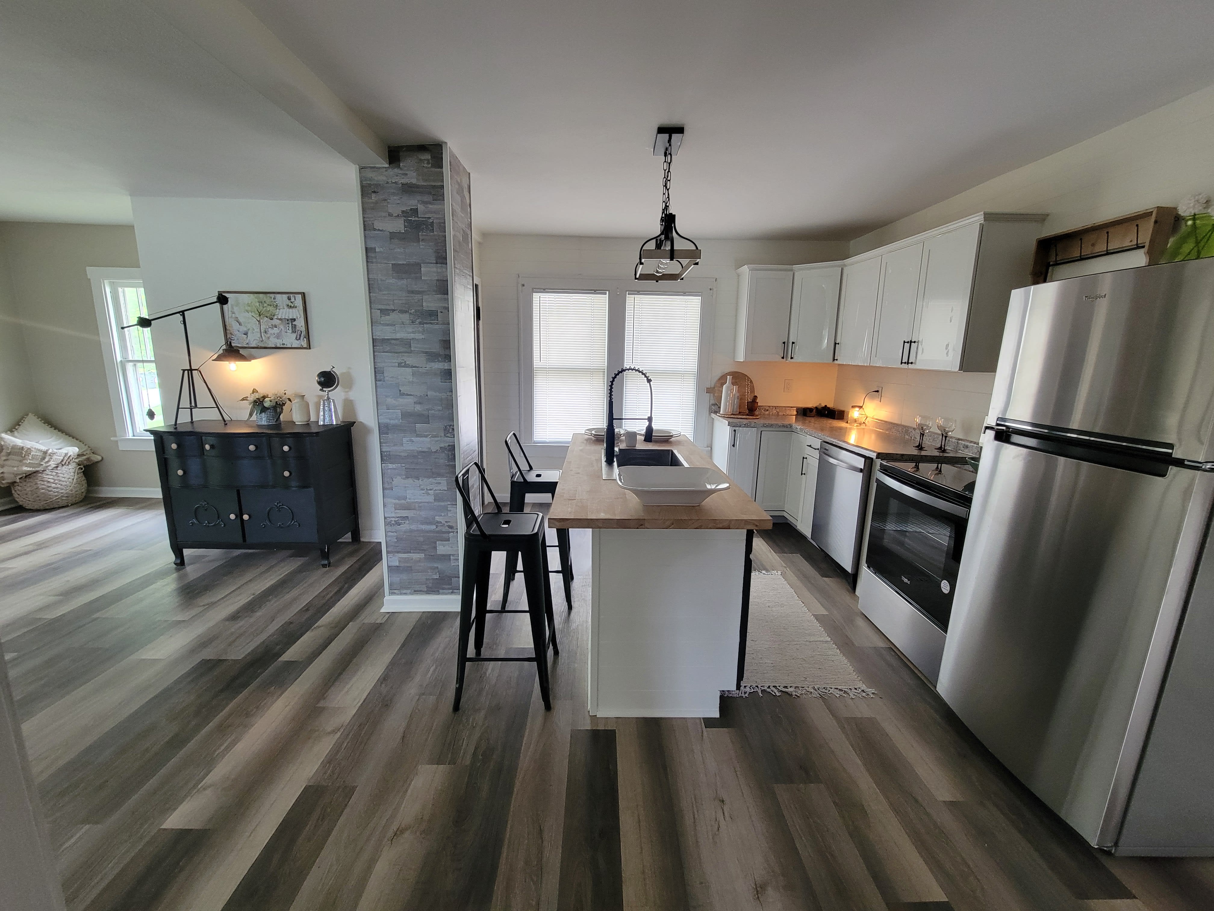 330 West Ashton Avenue – photo 4