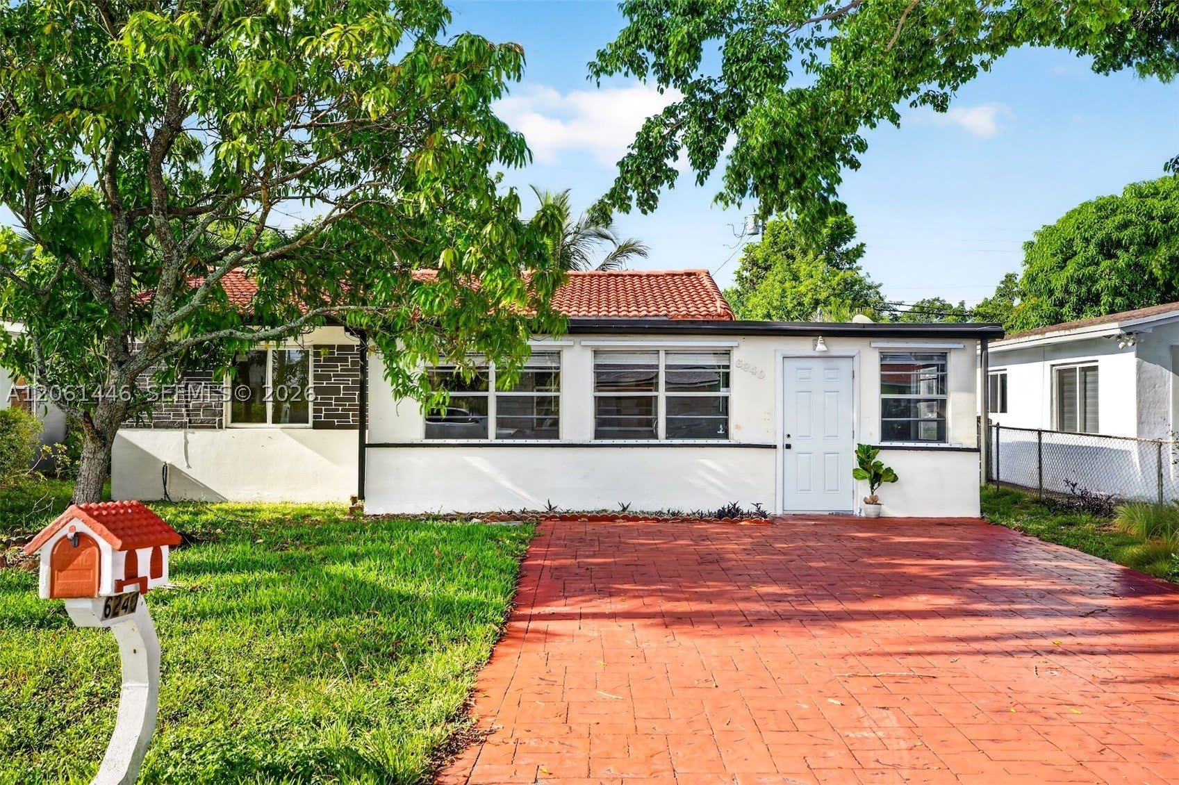 6240 SW 22nd Ct – photo 1