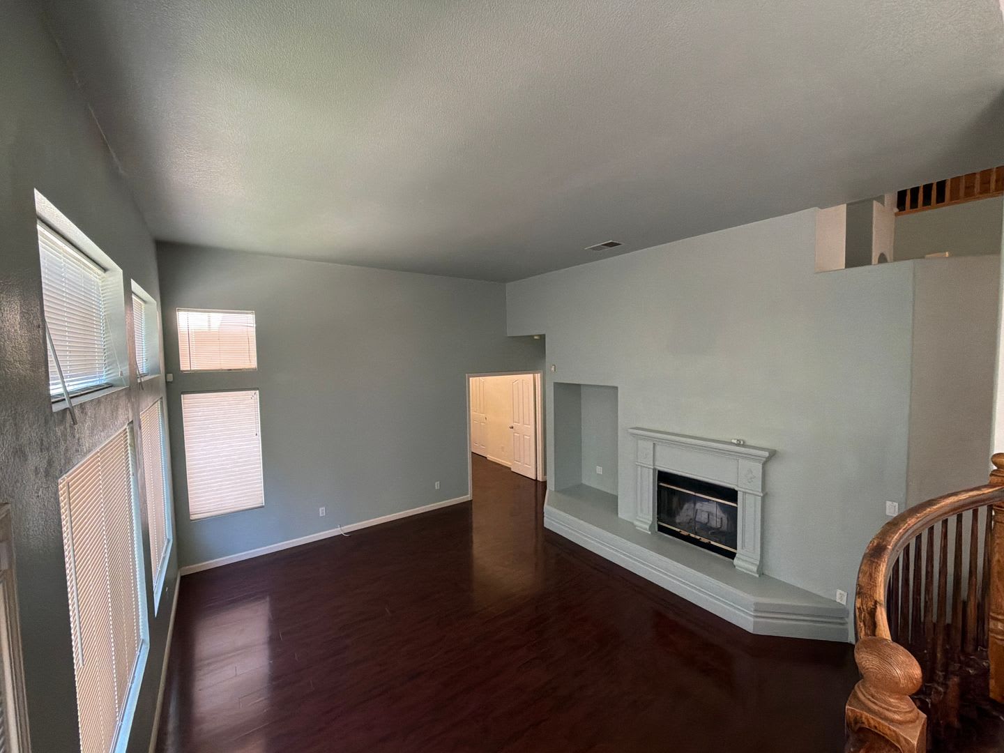 IDEAL ANTIOCH 4 BEDROOM, 3 BATH HOME WITH 1 BEDROOM & 1 BATHROOM ON MAIN FLOOR! – photo 4