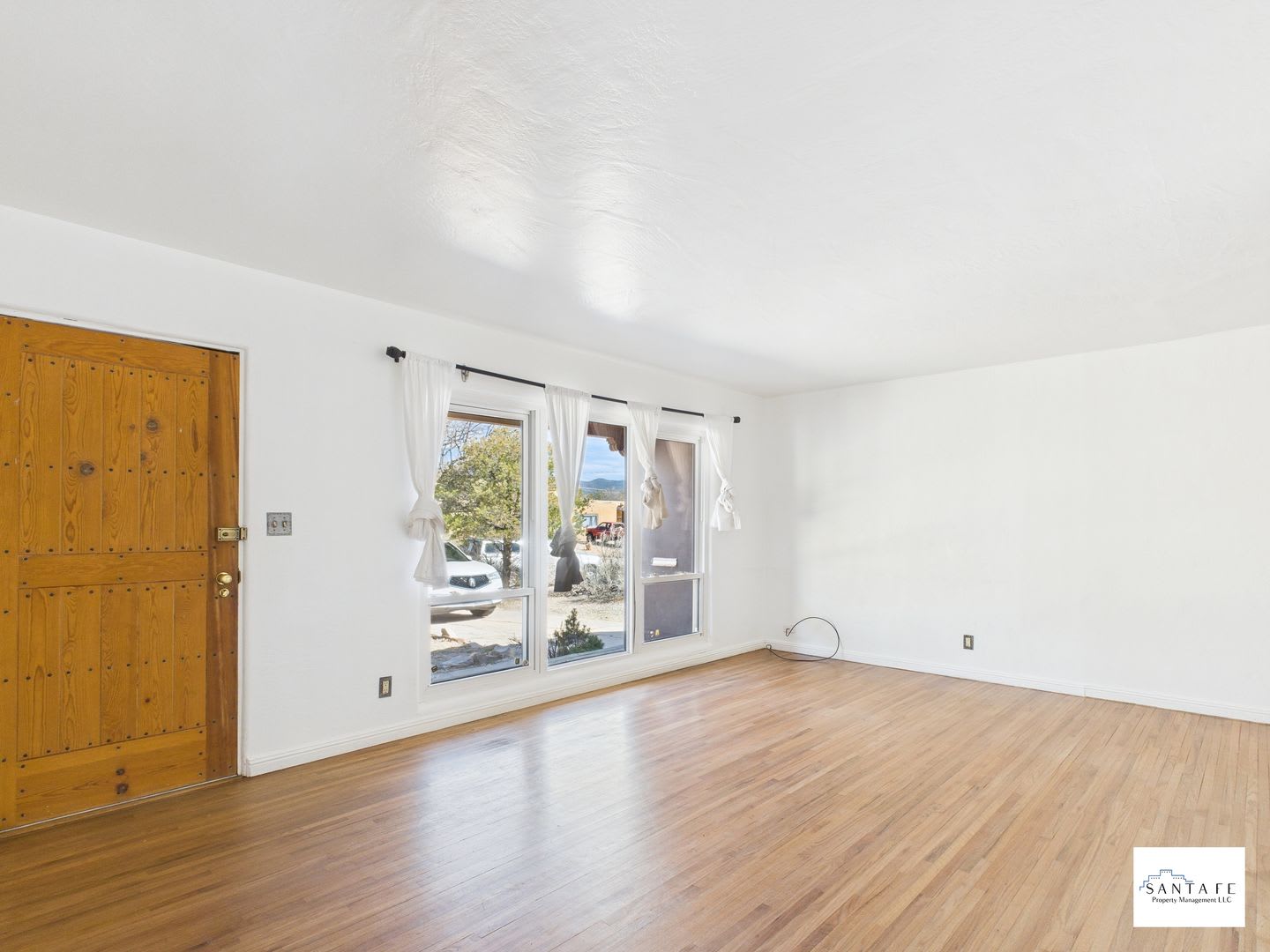Northside Single Family Home with Ample Space Available Now! – photo 2