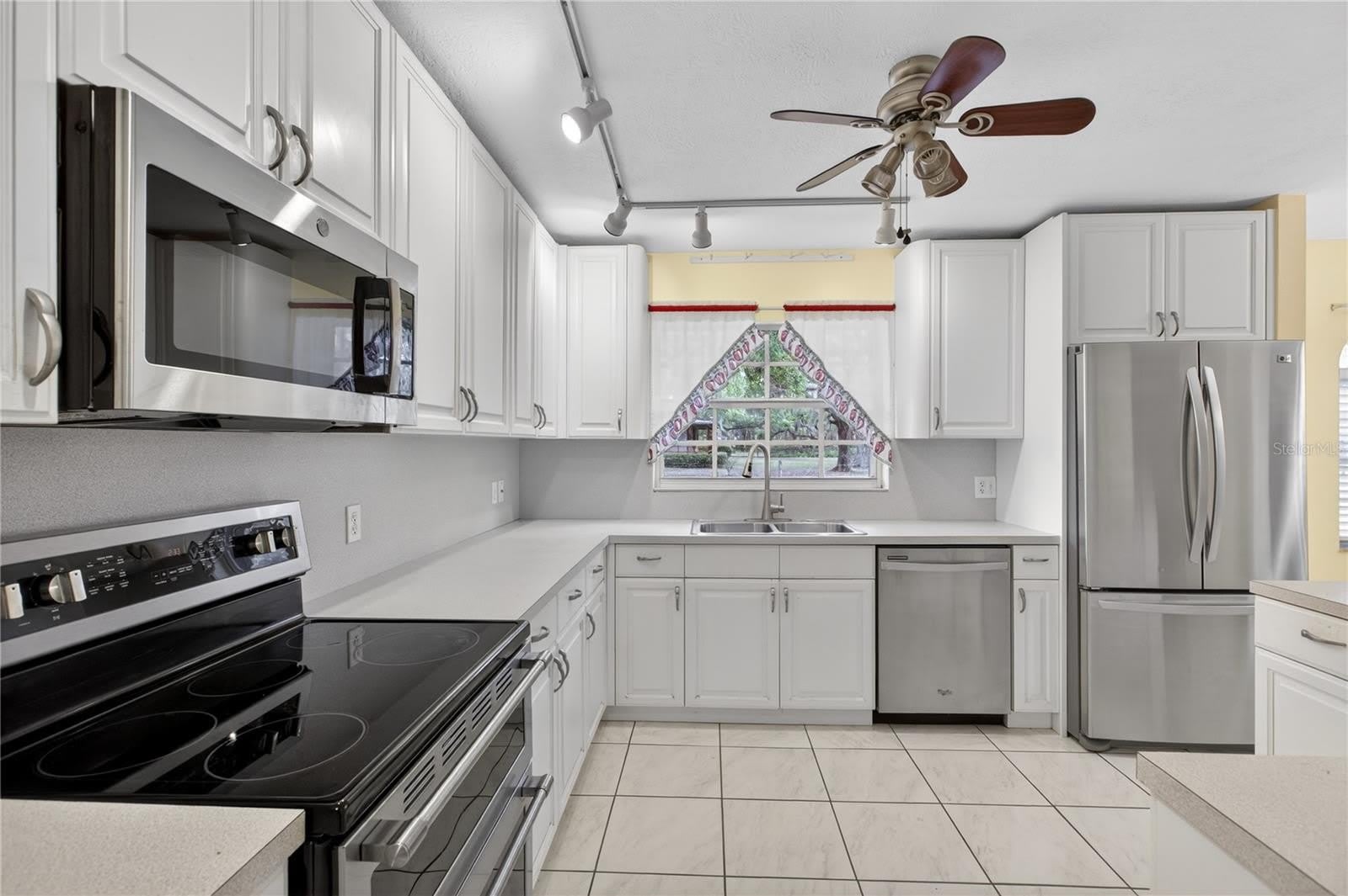 2065 Oak Beach Boulevard – photo 4
