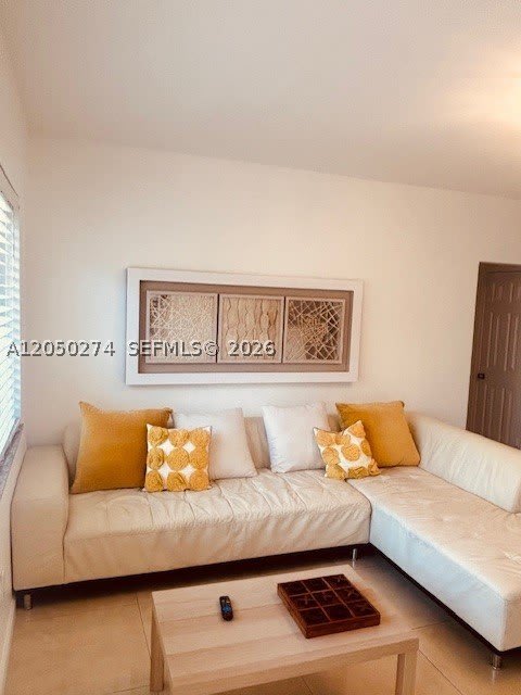 2251 SW 27th St – photo 2