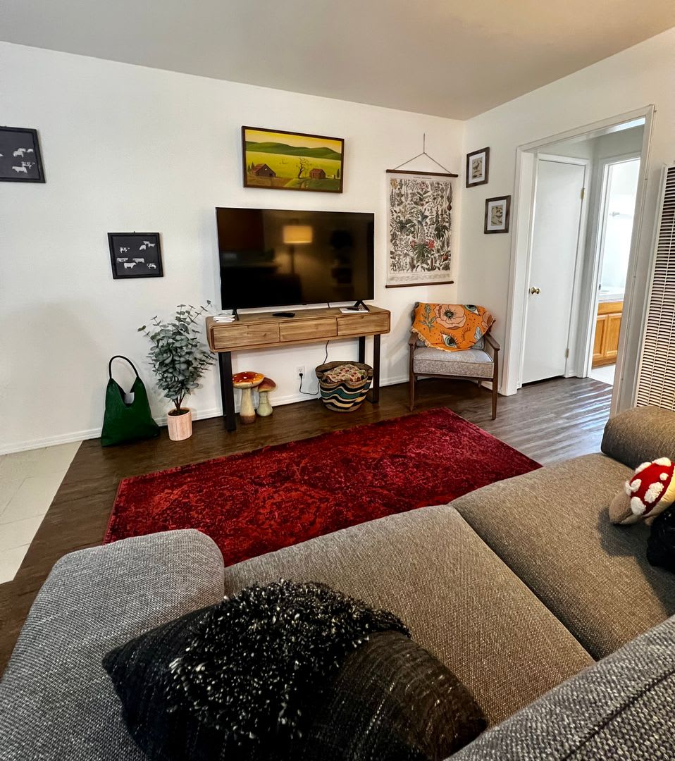 Lincoln Avenue Apartments – photo 2