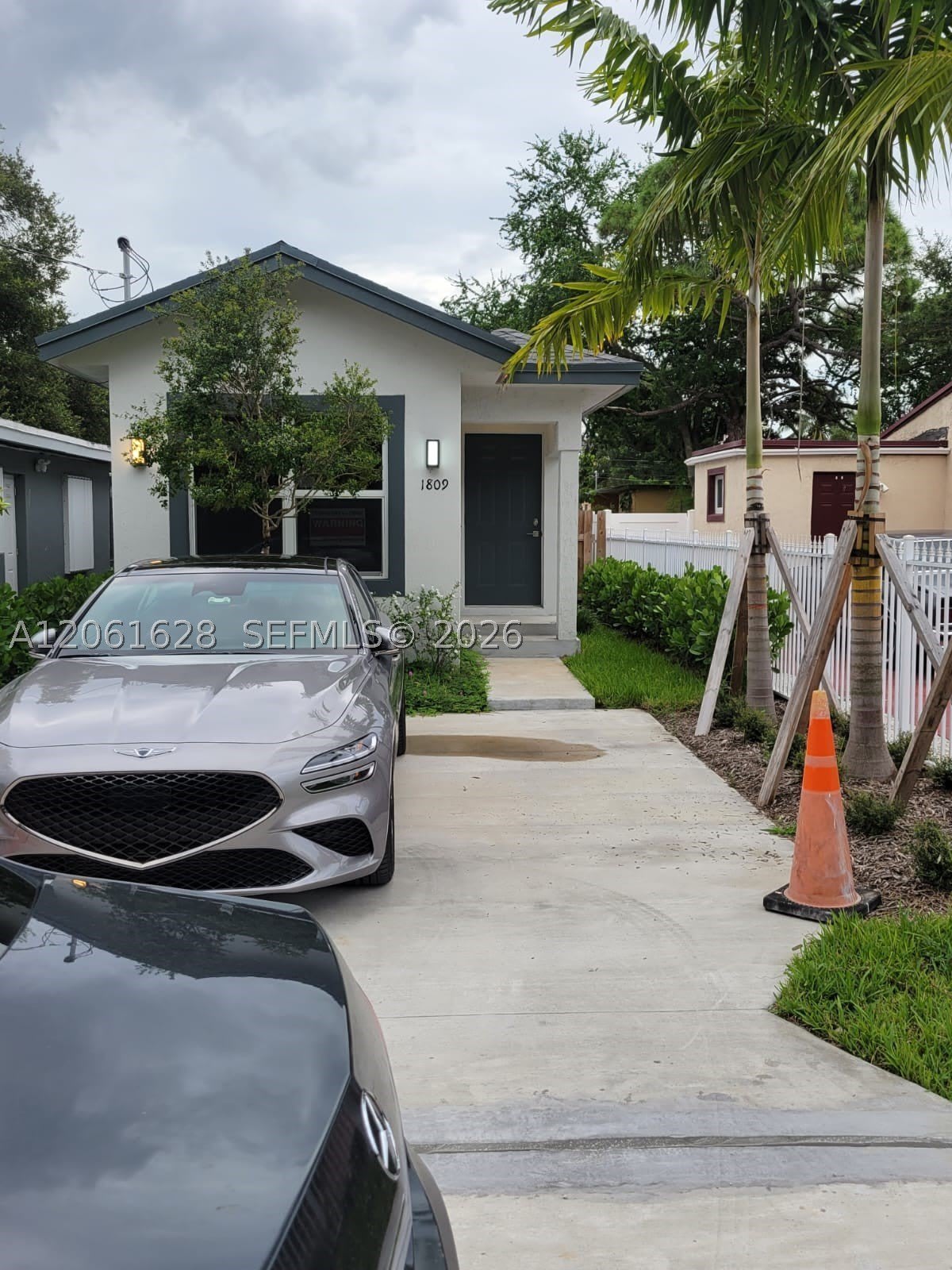 1809 NW 8th Pl – photo 1