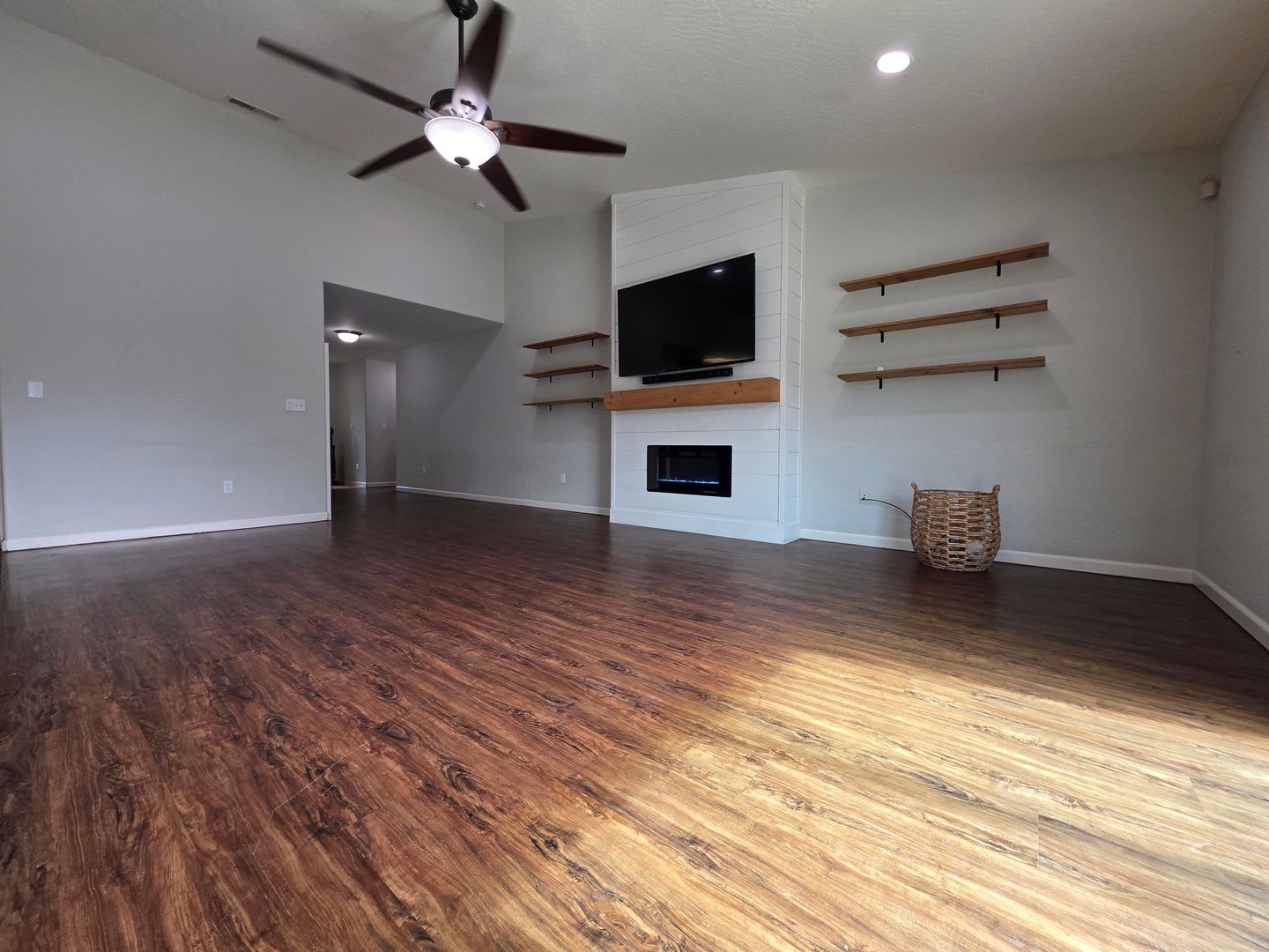*** MOVE IN SPECIAL – photo 3