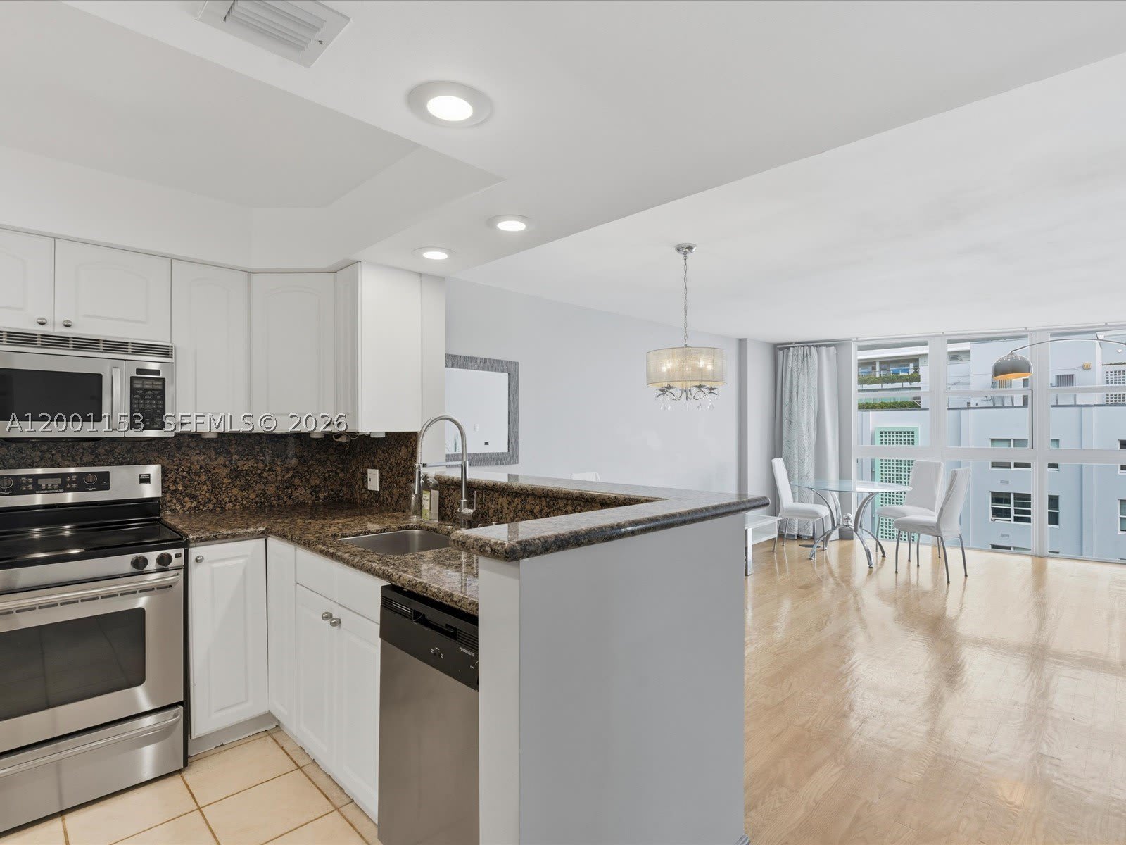 1228 West Ave – photo 5