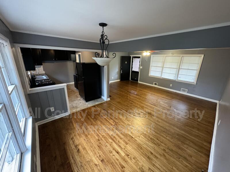 2759 Ellenwood Circle – photo 2