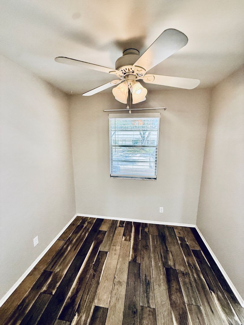 2 Bed/2 Bath Townhome in Meadows East – photo 5