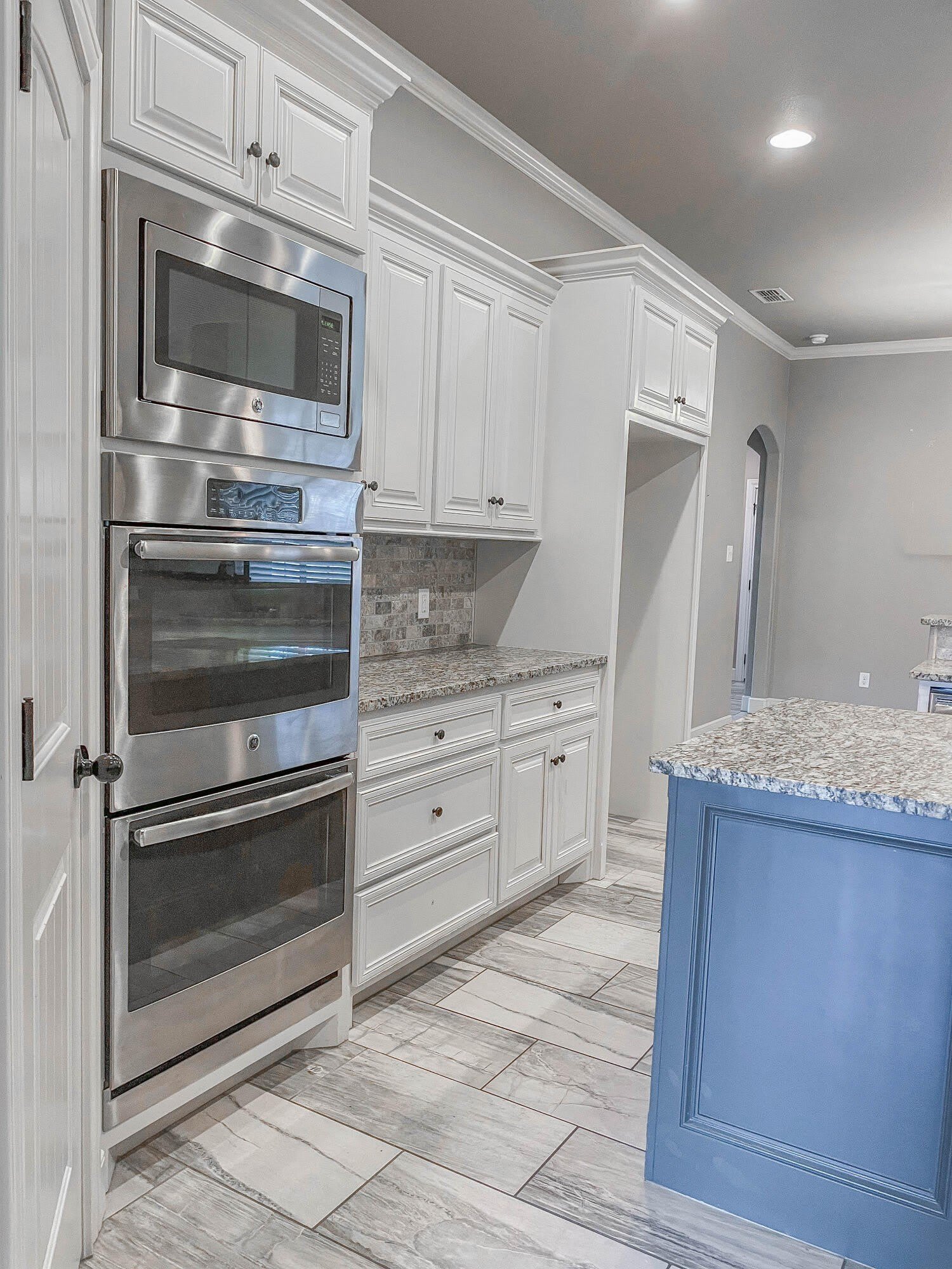 11003 Granby Avenue – photo 5