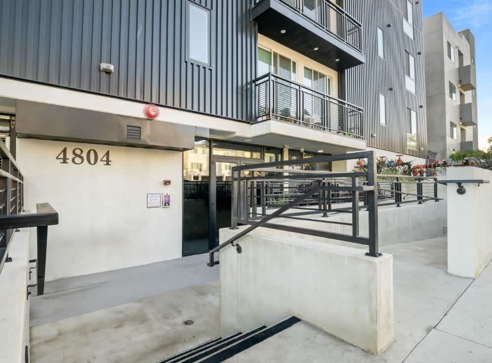 4804 Oakwood – photo 3