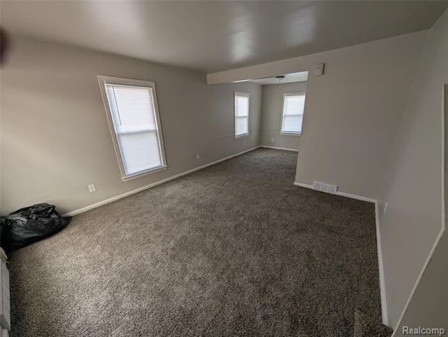 8284 Schaefer Highway – photo 3