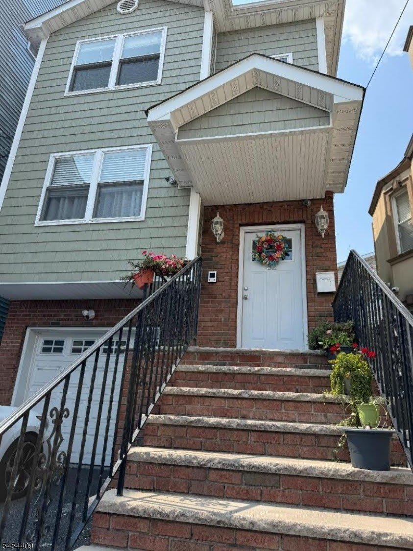 82 Oraton St – photo 1