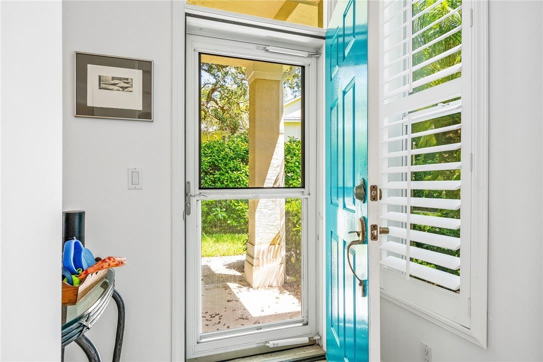 8755 Windy Oaks Court – photo 2