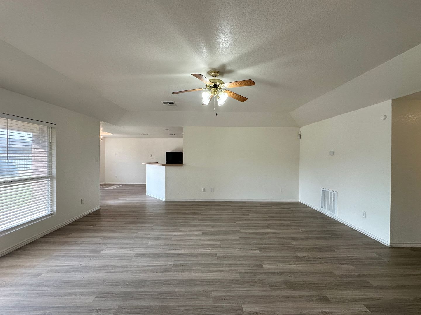 1 2 Off 1St Months Rent Pets Accepted – photo 4