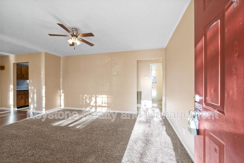 609 Artic Avenue – photo 2