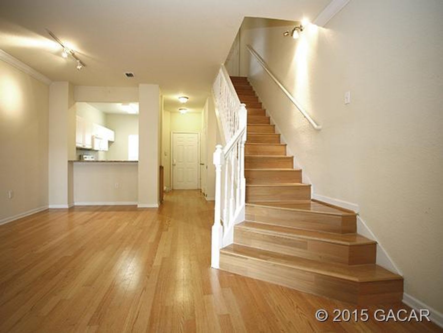 Beautiful 2-Bedroom, 2.5-Bath Townhome in Magnolia Place! – photo 3