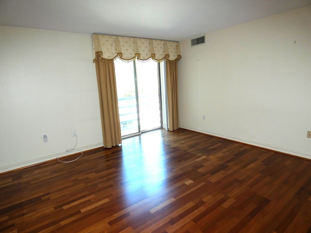 380 Place Lane – photo 5