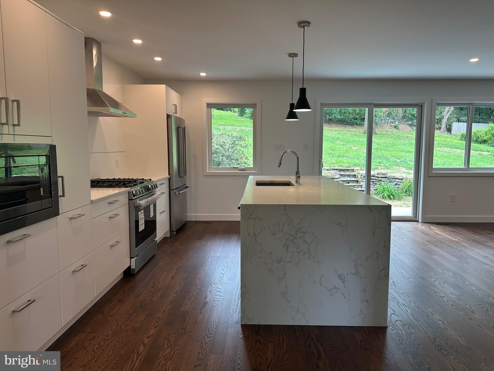 713 WOODFIELD Road – photo 4