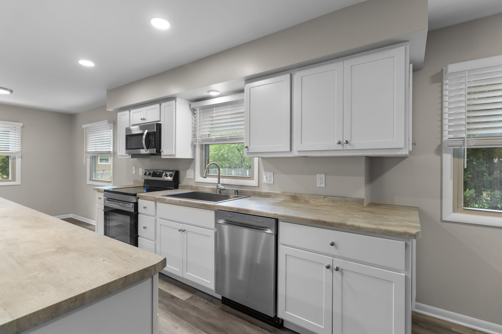 1412 Cottonwood Drive – photo 4