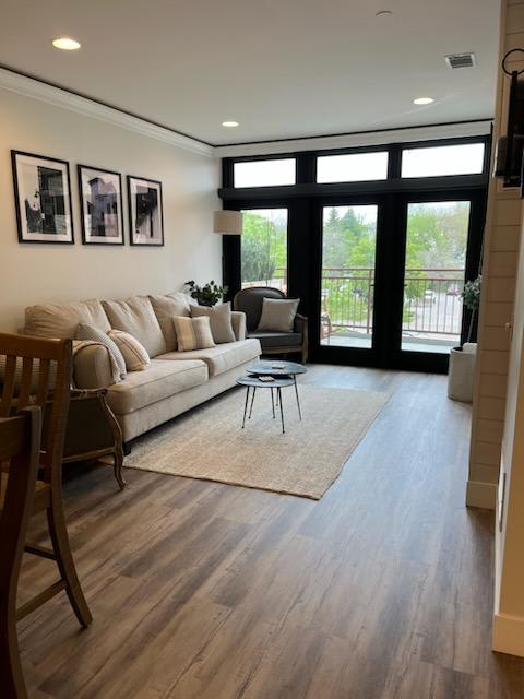 12 Washington Avenue – photo 2