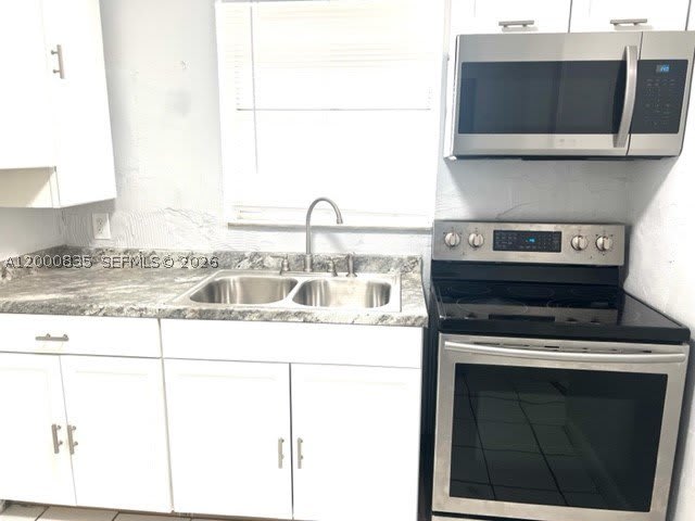 504 N 57th Ave – photo 4