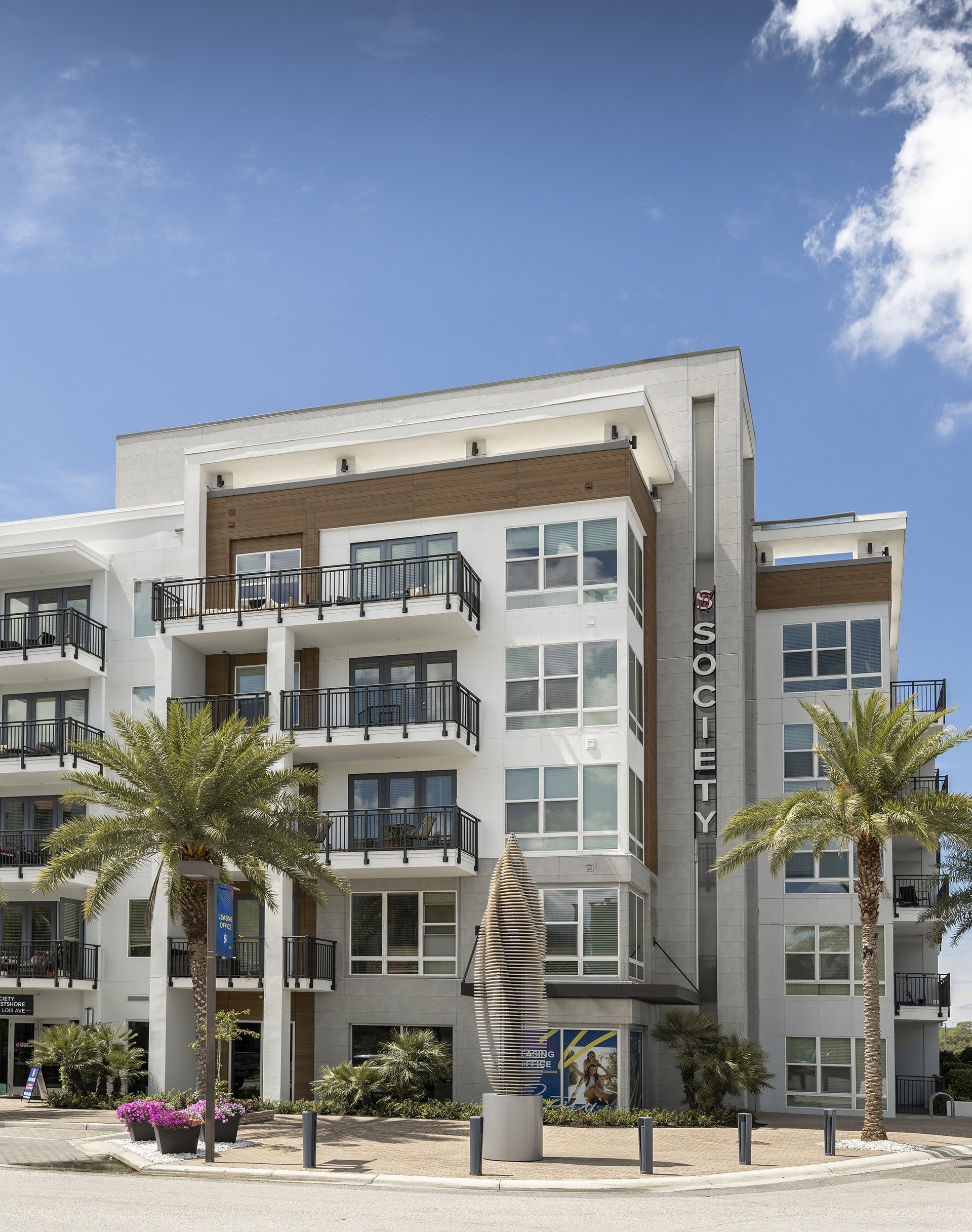 Society Westshore Apartments – photo 1